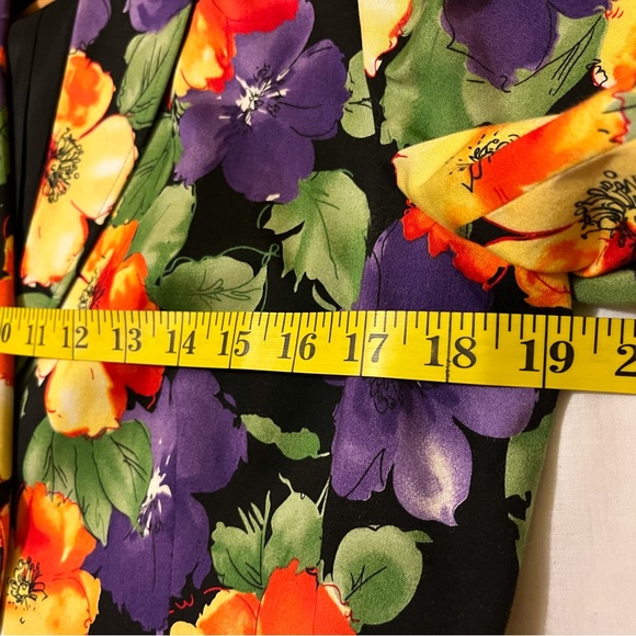 Cotton Floral spring jacket by Sandra. 12 petite. - Picture 5 of 8